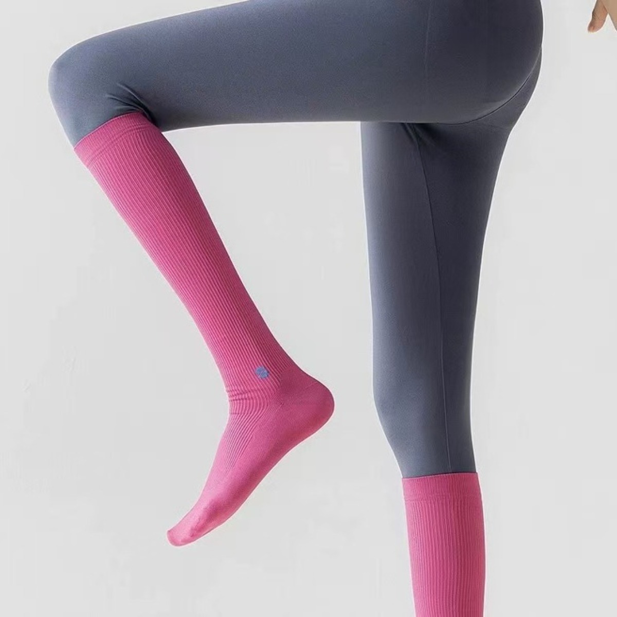 ถุงเท้ากีฬาแบบมีแรงกดกระชับสำห - Compression Calf Sleeve บทวิจารณ์และราคา