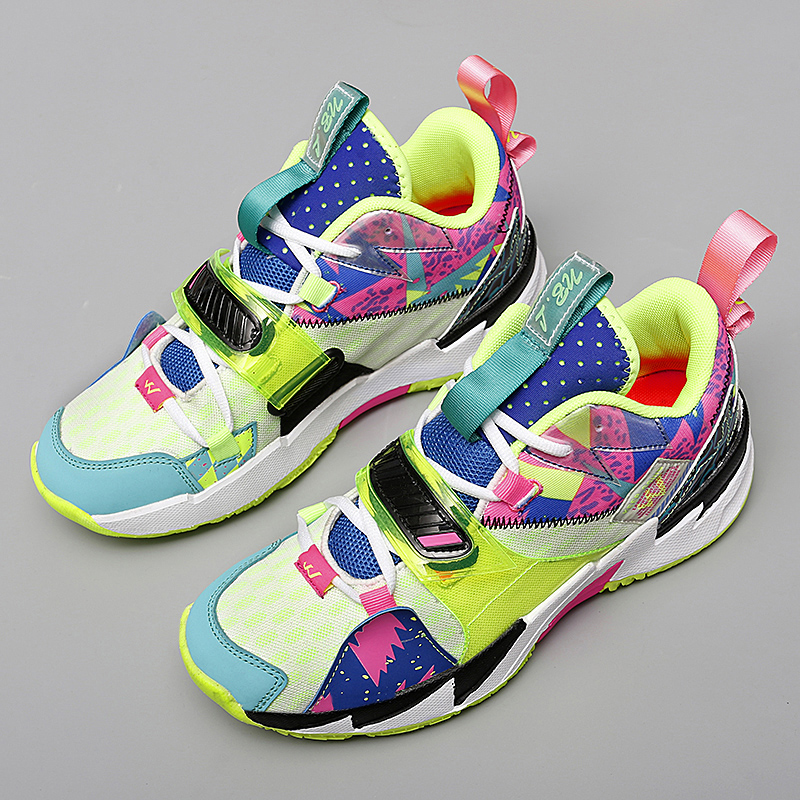 รองเท้าบาสเก็ตบอลทรงสูงน้ำหนัก - Running Gear Gifts For Men บทวิจารณ์และราคา